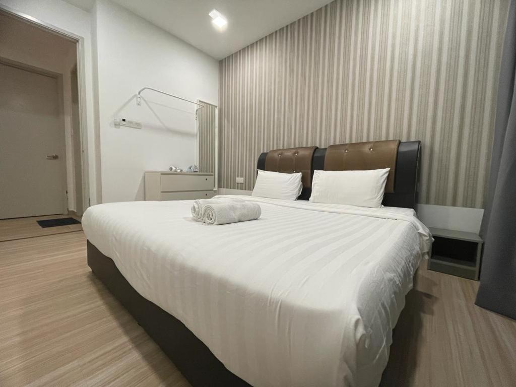 The Wave - Kota Laksamana -- Pool View -- 6 Pax Apartment Malacca ภายนอก รูปภาพ